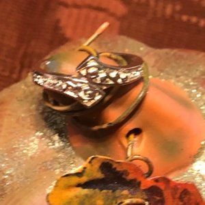 NIB Danify Gold Ring